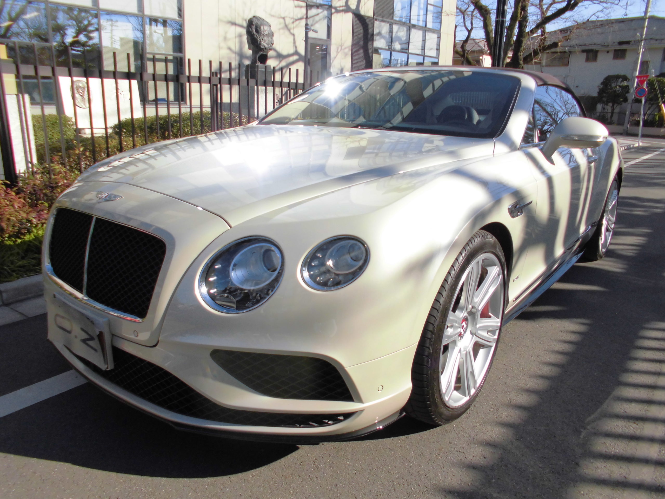 入庫しました！ 希少 ベントレ－ コンチネンタル GT V8 S